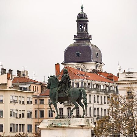 Dify Petit Prince - Place Bellecour Лион Экстерьер фото