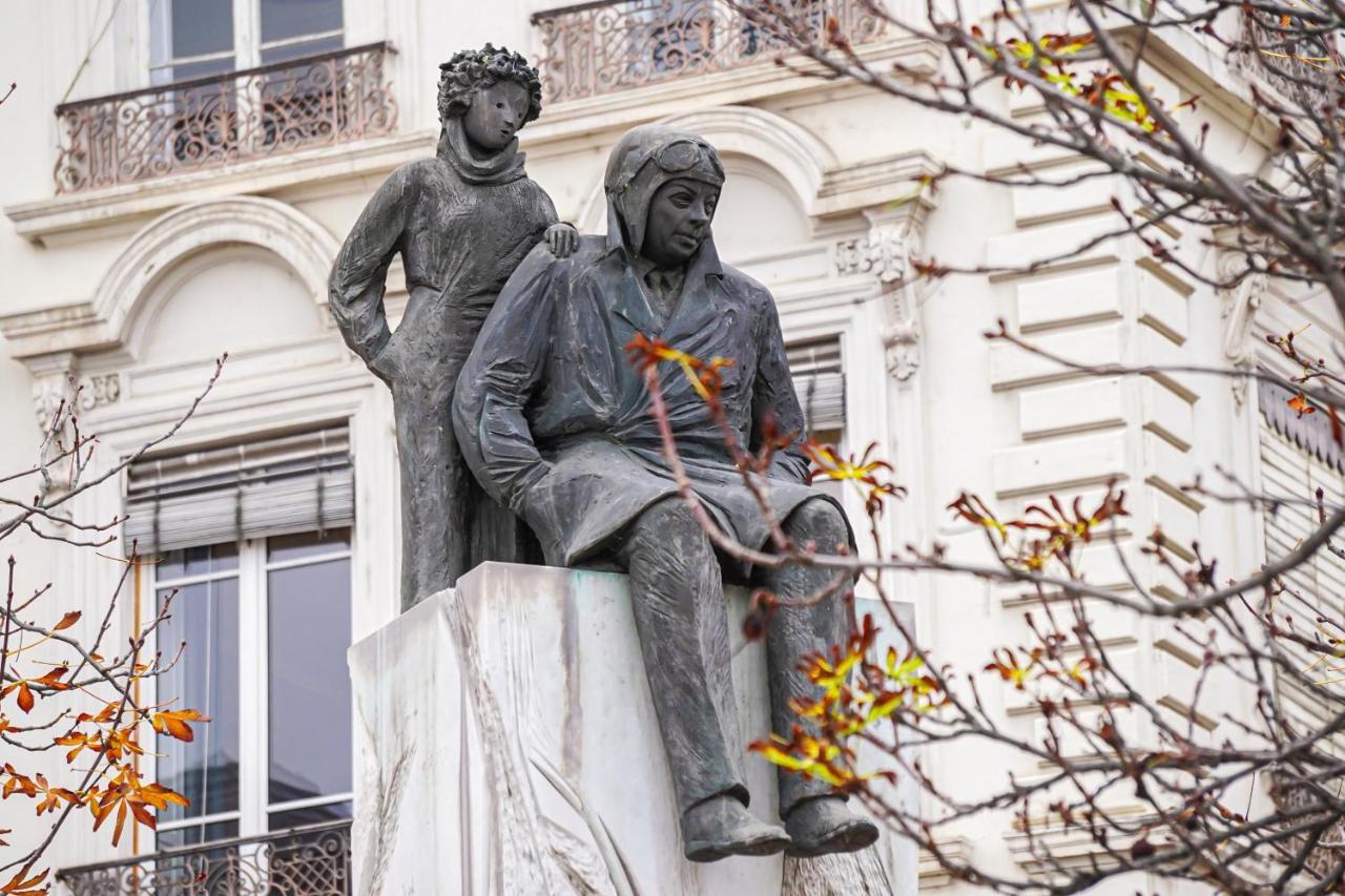 Dify Petit Prince - Place Bellecour Лион Экстерьер фото